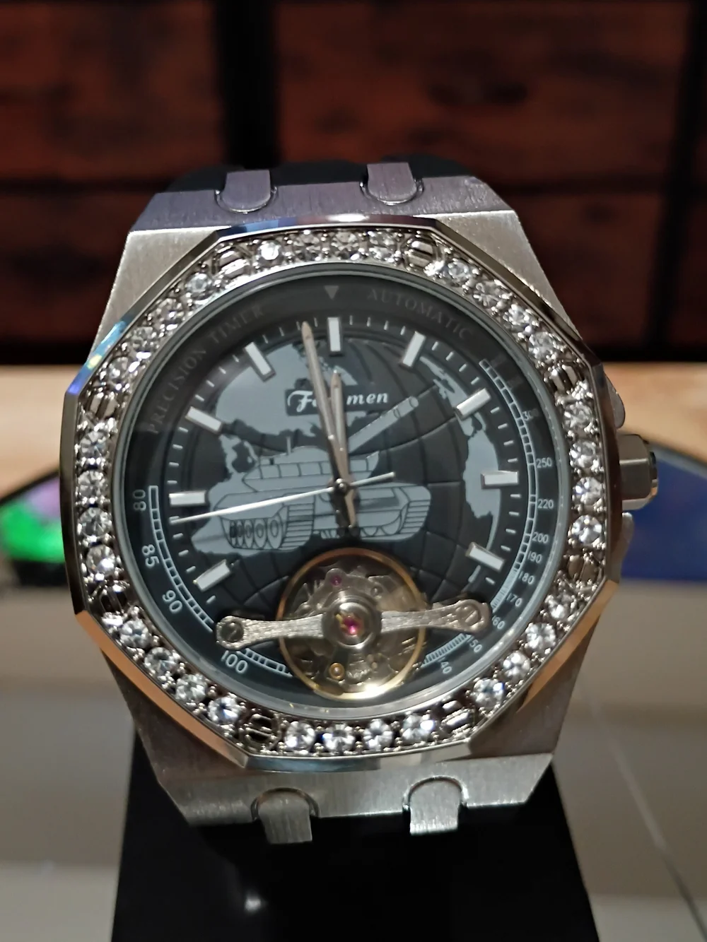 Men's Stainless Steel Silver Watch with Black Dial and Crystal Bezel fully autom